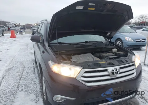 2011 Toyota Highlander Se V6 from USA, damaged, VIN 5TDBK3EH4BS048832